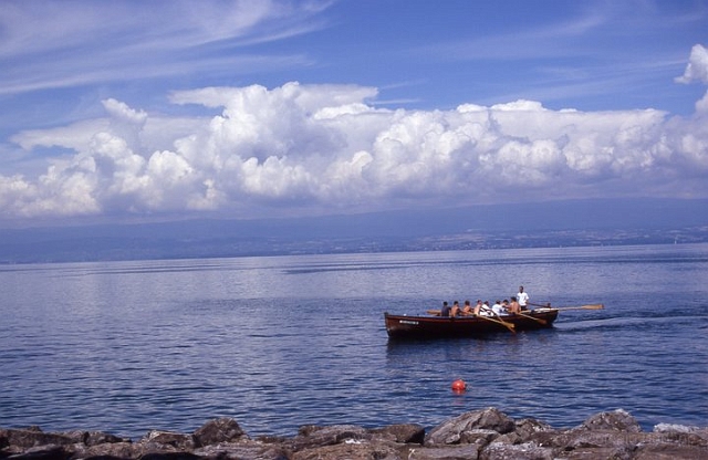 FM000 (20).jpg - Juillet 2005. Evian (74).